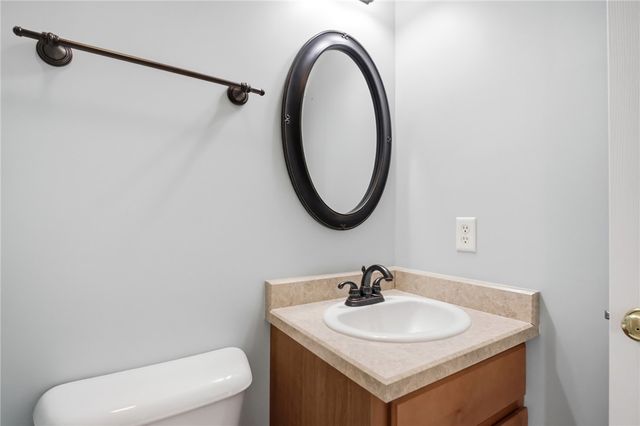 1742 Northpoint Road, Springfield, OH 45503