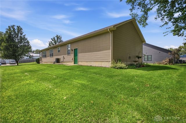 1742 Northpoint Road, Springfield, OH 45503