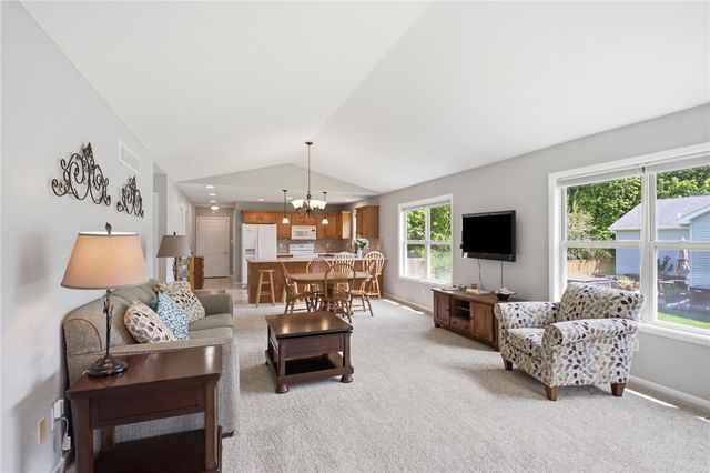 1742 Northpoint Road, Springfield, OH 45503