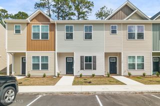 132 Buckhorn Avenue, Holly Ridge, NC 28445