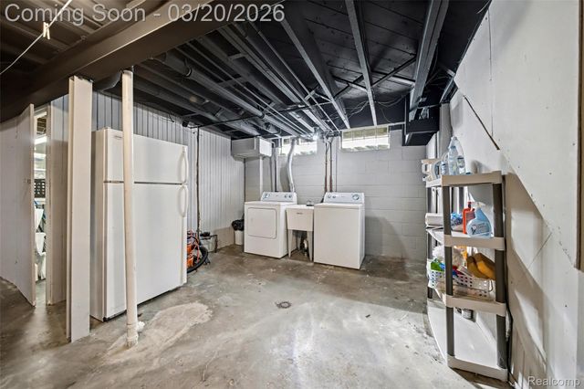 405 N Altadena Avenue, Royal Oak, MI 48067