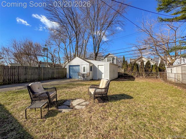 405 N Altadena Avenue, Royal Oak, MI 48067