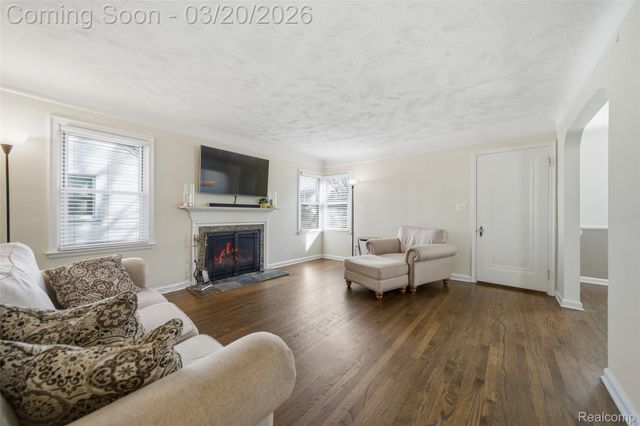 405 N Altadena Avenue, Royal Oak, MI 48067