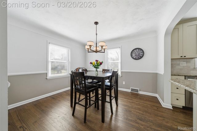 405 N Altadena Avenue, Royal Oak, MI 48067