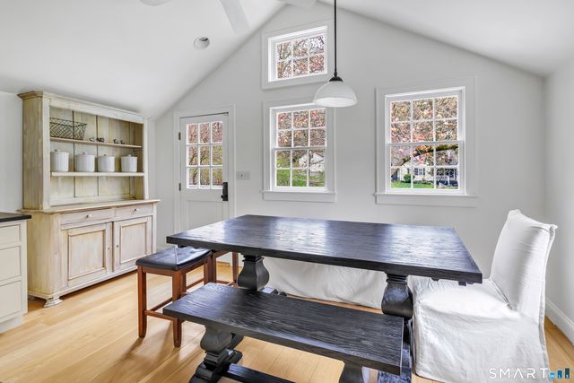 108 North Stamford Road, Stamford, CT 06903