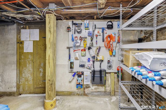 108 North Stamford Road, Stamford, CT 06903