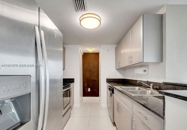 1871 NW S River Dr 1606, Miami, FL 33125