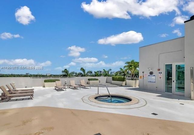 1871 NW S River Dr 1606, Miami, FL 33125