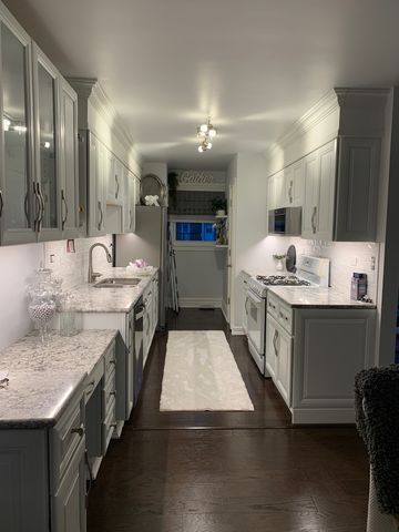 1057 Carpenter Court, Elk Grove Village, IL 60007