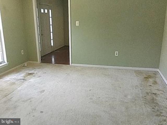 10711 FEATHERSTONE DR, Fort Washington, MD 20744