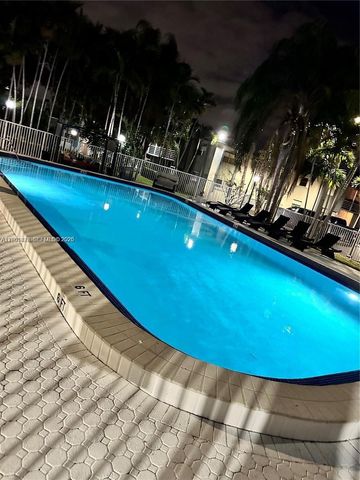 8794 SW 12th St 103, Miami, FL 33174