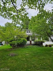 7393 N Lima Road, Poland, OH 44514