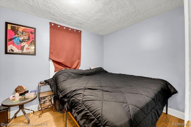 19340 Snowden Street, Detroit, MI 48235