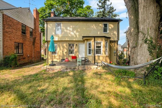 19340 Snowden Street, Detroit, MI 48235