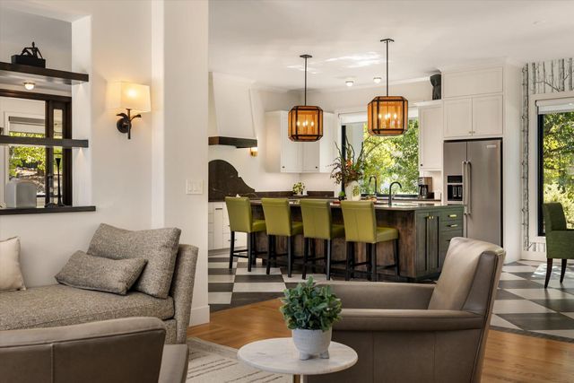 6745 Estates Ct, Auburn, CA 95602