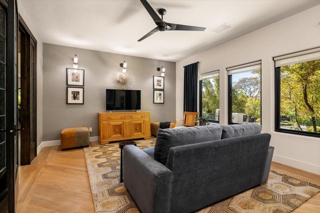 6745 Estates Ct, Auburn, CA 95602