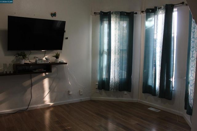 540 3rd ST, Richmond, CA 94801