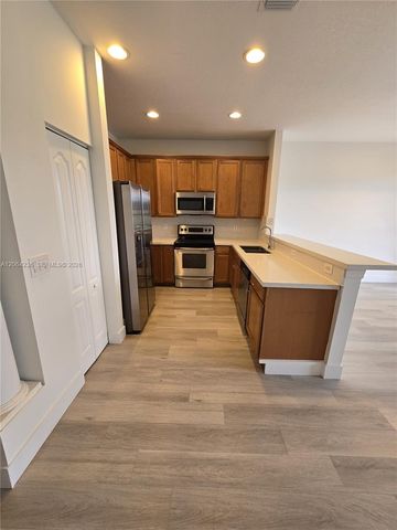 331 River Bluff Lane, Royal Palm Beach, FL 33411