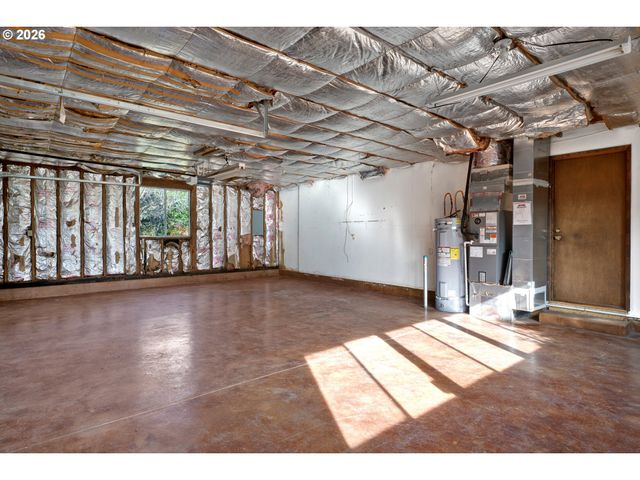 27366 4TH St, Junction City, OR 97448