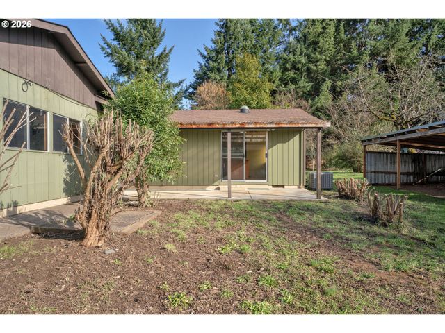 27366 4TH St, Junction City, OR 97448