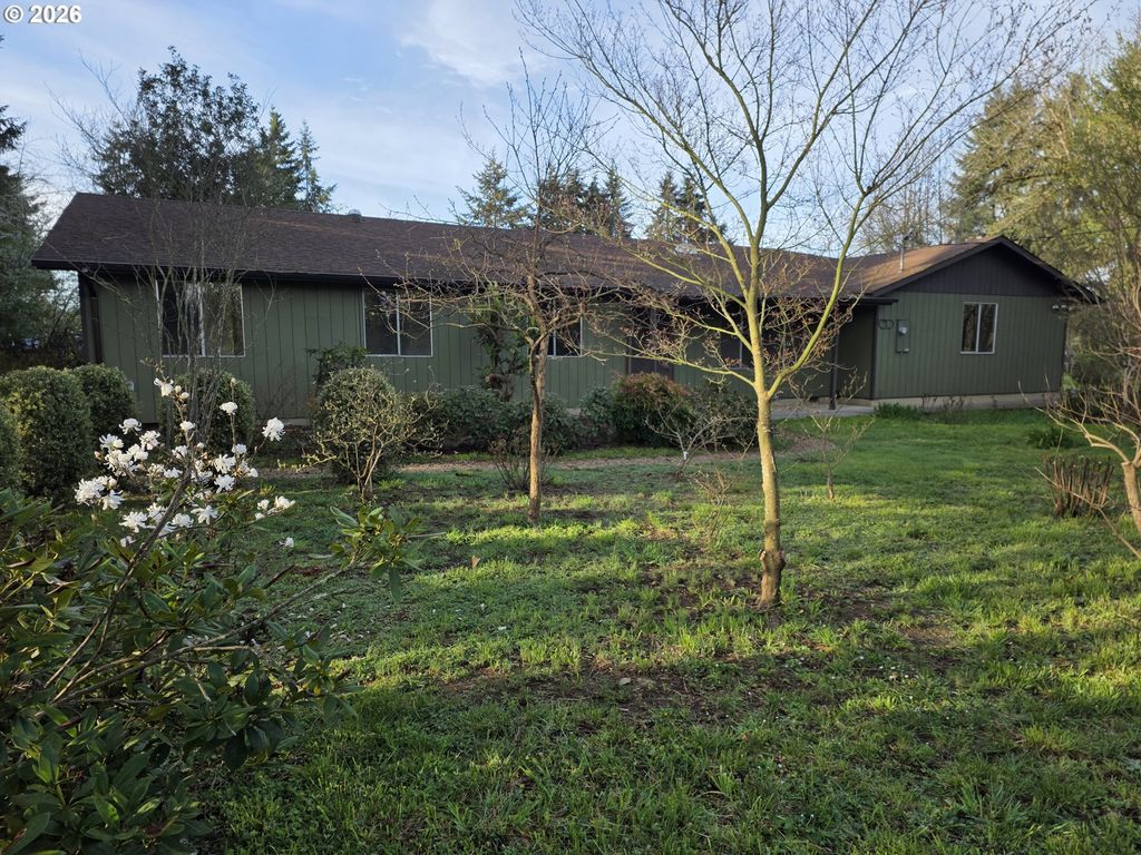 27366 4TH St, Junction City, OR 97448