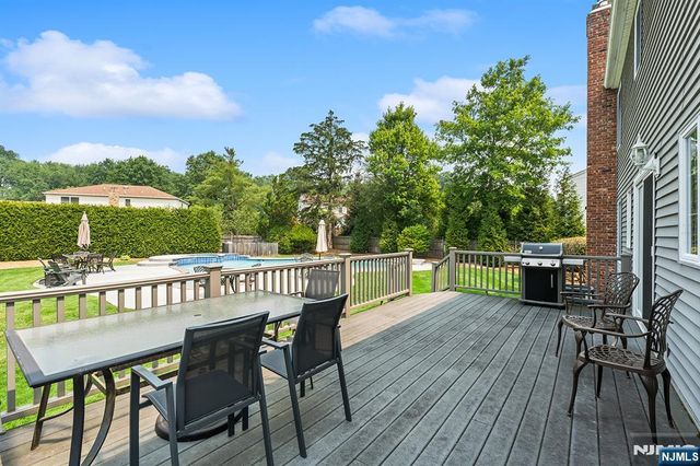 86 S Colonial Drive, Harrington Park, NJ 07640
