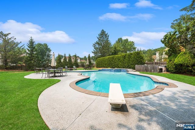 86 S Colonial Drive, Harrington Park, NJ 07640