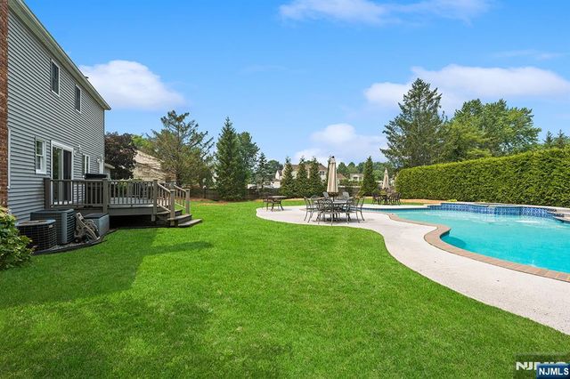 86 S Colonial Drive, Harrington Park, NJ 07640