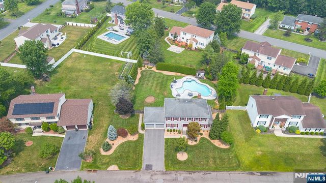 86 S Colonial Drive, Harrington Park, NJ 07640