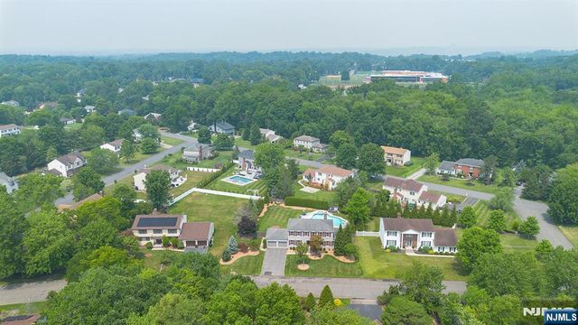 86 S Colonial Drive, Harrington Park, NJ 07640