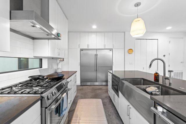 900 Karen Ave A, Austin, TX 78757