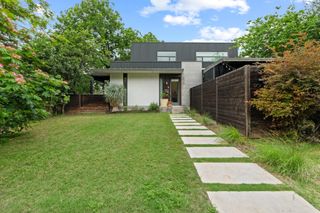 900 Karen Ave A, Austin, TX 78757