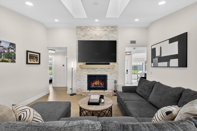 13571 Jonquil Place, Wellington, FL 33414