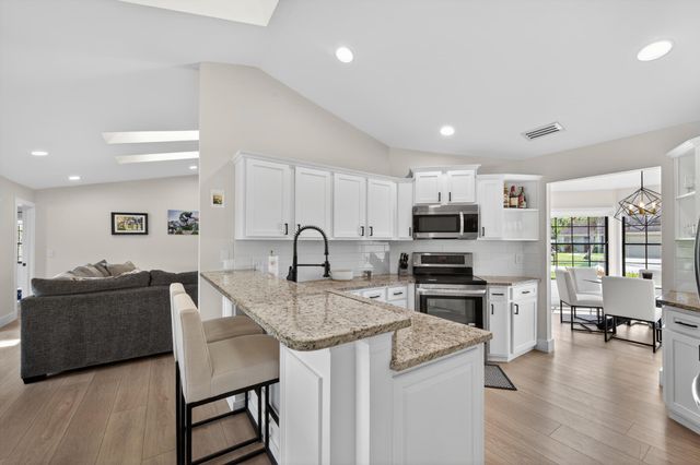 13571 Jonquil Place, Wellington, FL 33414