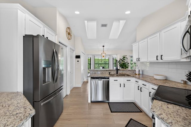 13571 Jonquil Place, Wellington, FL 33414