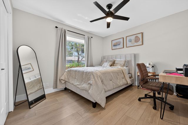 13571 Jonquil Place, Wellington, FL 33414