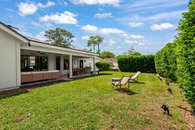 13571 Jonquil Place, Wellington, FL 33414