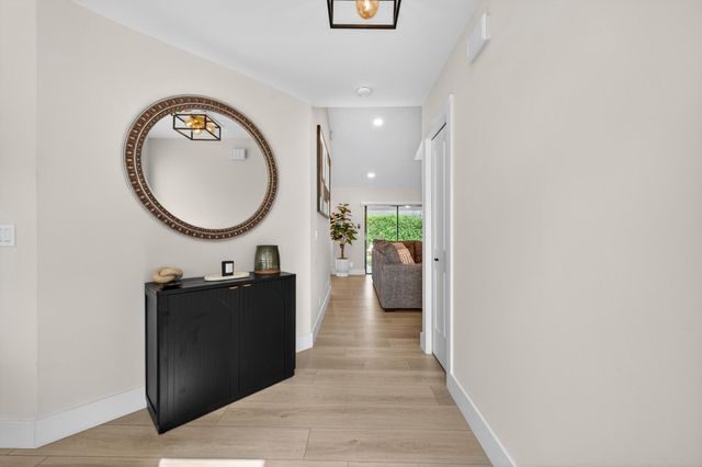 13571 Jonquil Place, Wellington, FL 33414