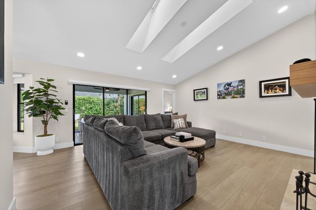 13571 Jonquil Place, Wellington, FL 33414