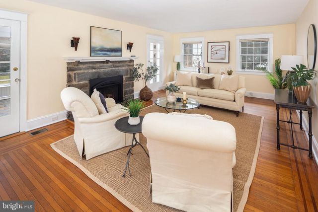 600 HAYDOCK LN, Haverford, PA 19041