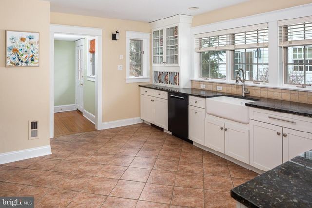 600 HAYDOCK LN, Haverford, PA 19041