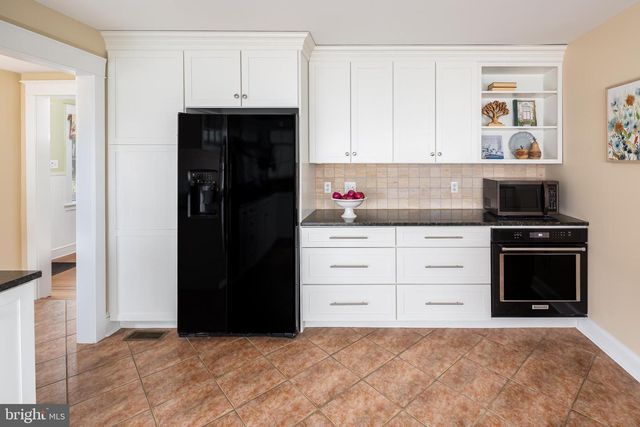 600 HAYDOCK LN, Haverford, PA 19041