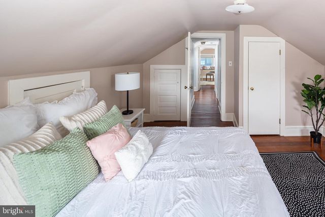 600 HAYDOCK LN, Haverford, PA 19041