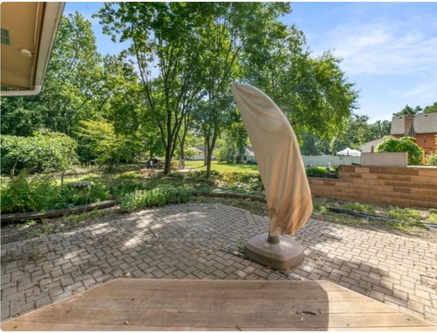 8213 Pleasant View Court, Mounds View, MN 55112
