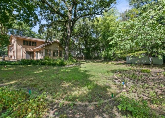 8213 Pleasant View Court, Mounds View, MN 55112