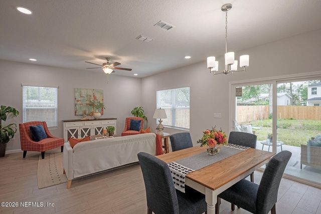 5241 CRUZ Road, Jacksonville, FL 32207