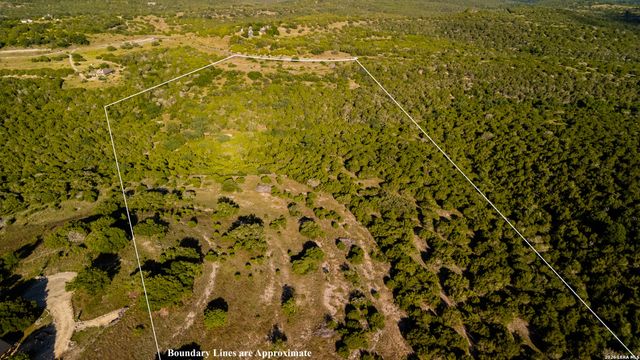 189 Camp Fire TRL W, Hunt, TX 78024