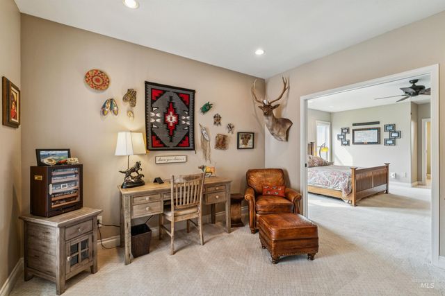719 Parkside Way, Nampa, ID 83686