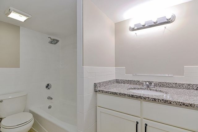 575 Broad St U:215, Weymouth, MA 02189