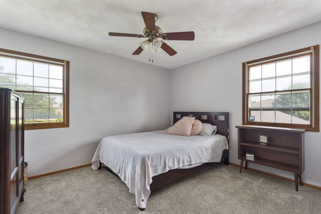 1139 BROOKVIEW Drive, De Witt, IA 52742